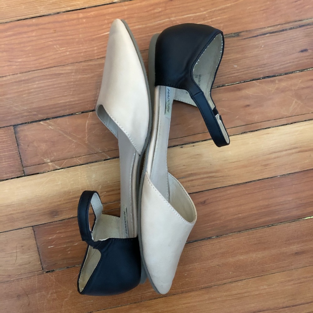 Steve Madden two-toned flats